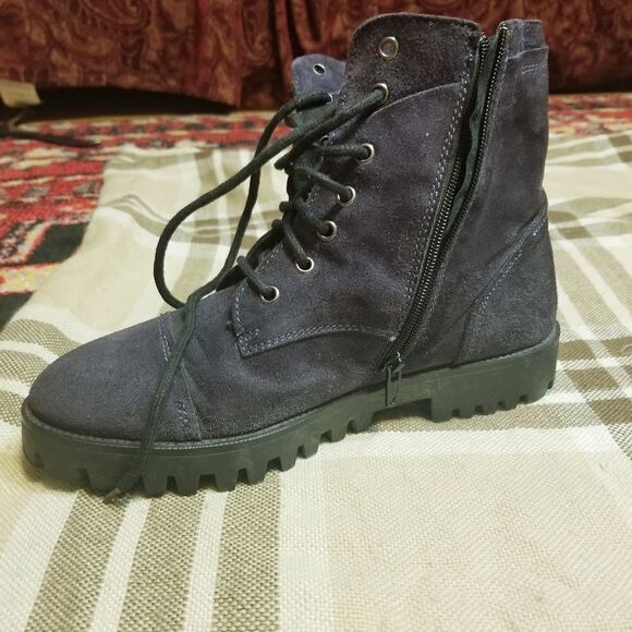 Manas gray suede lace-up combat  boots sz 8.5/9 - Picture 13 of 13